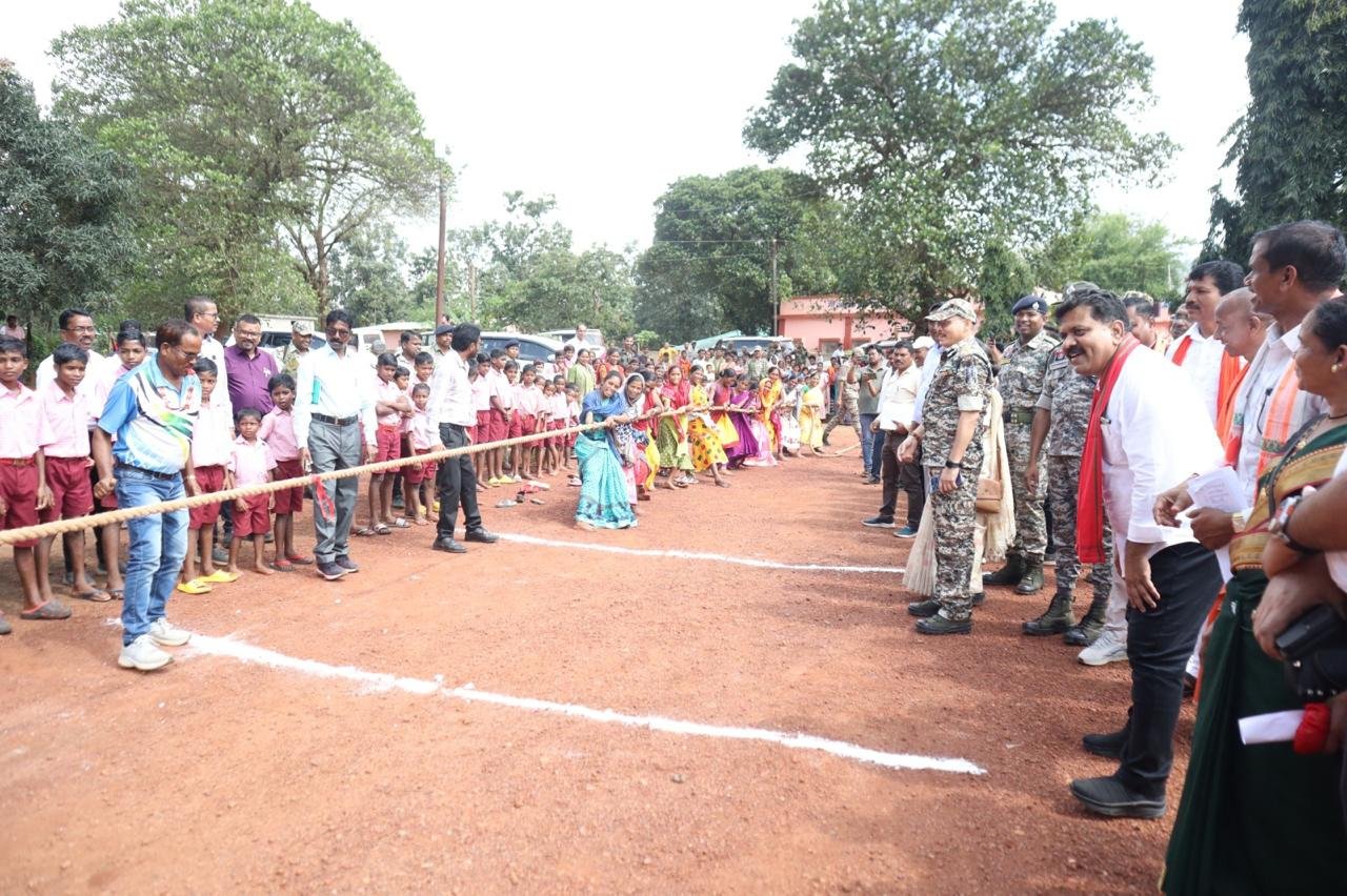 Bastar Olympics 2025 | सुदूर वनांचल ग्राम कच्चापाल में उपमुख्यमंत्री ने किया शुभारंभ