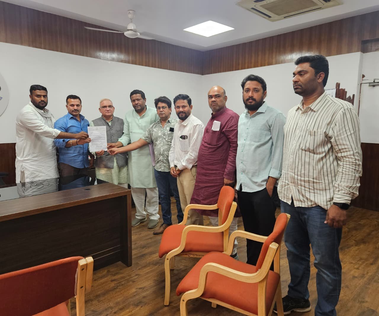 Chhattisgarh | फर्जी शिकायतों पर वोटर लिस्ट से नाम काटने का आरोप, कांग्रेस नेता ने की शिकायत