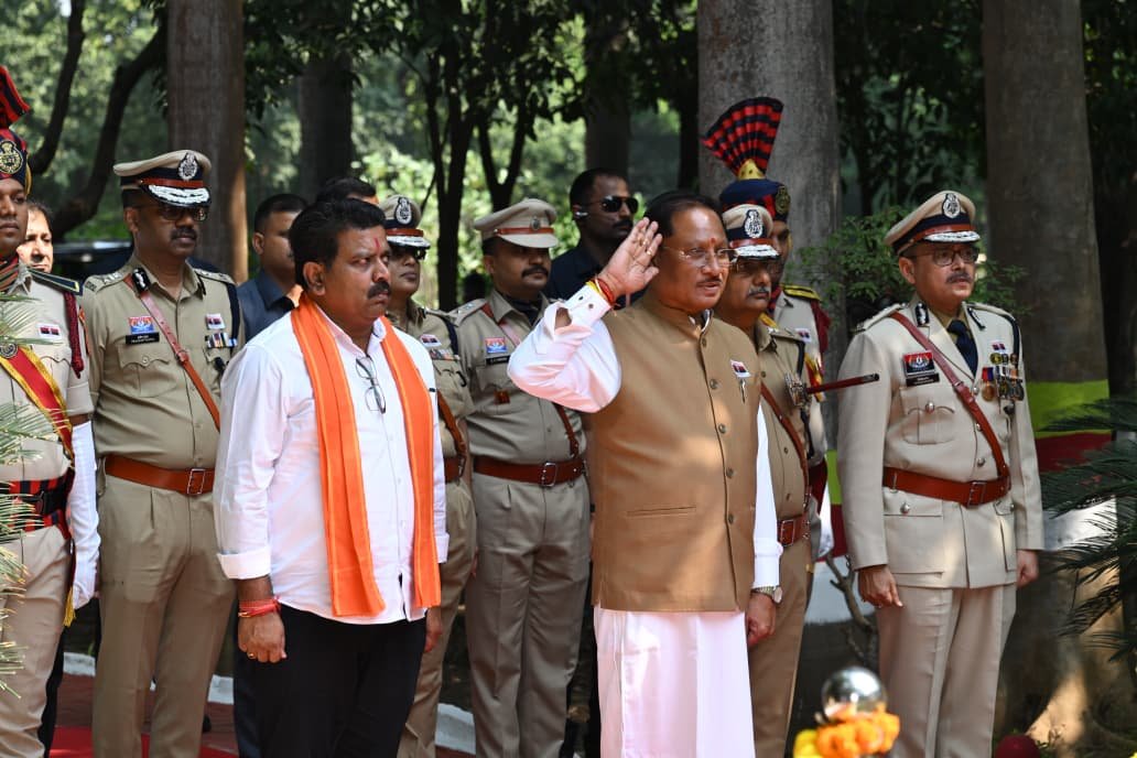 Chhattisgarh | पुलिस स्मृति दिवस पर सीएम साय ने किया नमन, बस्तर में बदलाव का जिक्र